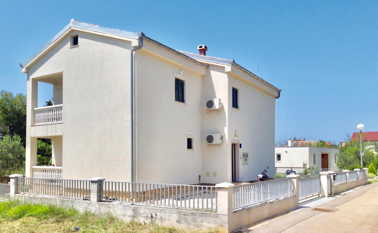 Apartment Pepa Starigrad Paklenica Dış mekan fotoğraf